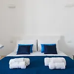 Apartment Am With Terrace By Wonderful Italy *