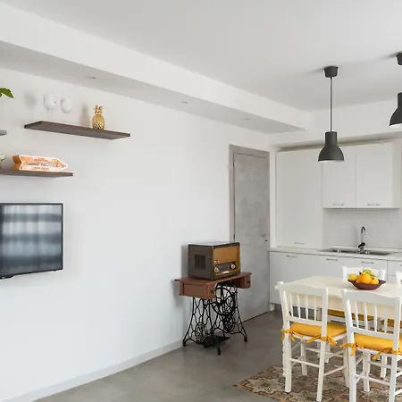 Am With Terrace By Wonderful Italy * Syracuse