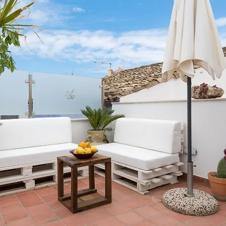 Apartment Am With Terrace By Wonderful Italy