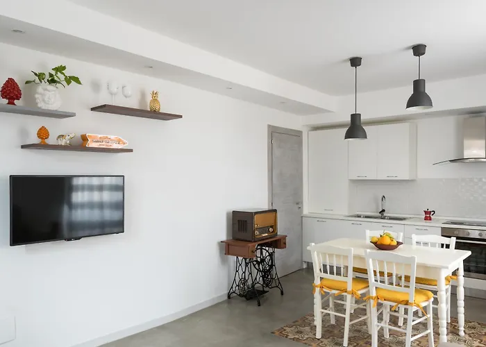 Am With Terrace By Wonderful Italy * Syracuse